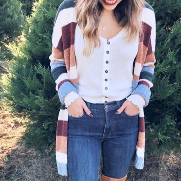 American Eagle Boyfriend Cardigan 